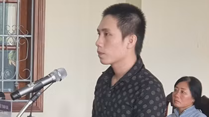 Lãnh 15 năm tù do giết vợ rồi tự sát bất thành