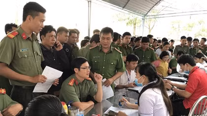 Hơn 300 cán bộ chiến sĩ Công an tham gia hiến máu tình nguyện