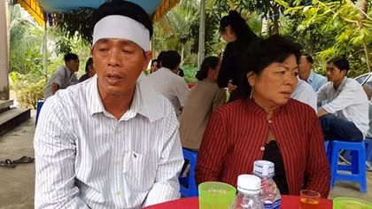 Tang tóc gia đình có 3 người cùng tử vong trong vụ cháy xe bồn ở Bình Phước