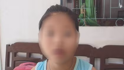 Một phụ huynh bị tố "“nựng thân mật” nữ sinh ở trường