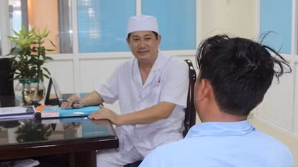 Bác sĩ cấp cứu bệnh nhân bị “gãy súng” vì quan hệ sai tư thế