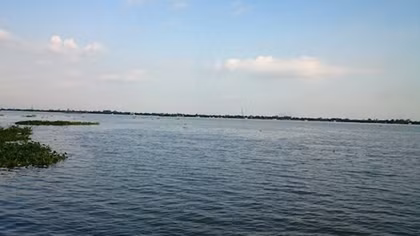 Thi thể người đàn ông chết bí ẩn ở bến đò