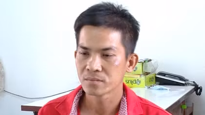 Cháu ruột kề dao vào cổ cướp tiền của bác