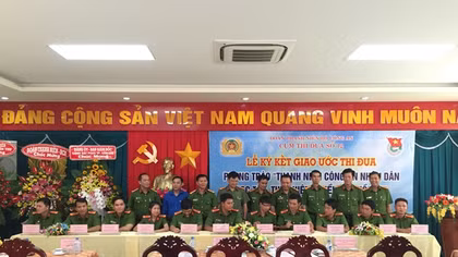 Ký kết giao ước thi đua “Thanh niên CAND học tập thực hiện 6 điều Bác Hồ dạy”