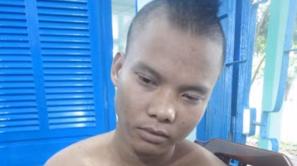 Ngáo đá đốt nhà chú ruột