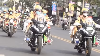 Công an Đồng Tháp sử dụng xe BMW R1250GSA tuần tra