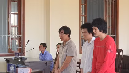 Hai thanh niên đánh chết bạn nhậu lãnh 26 năm tù