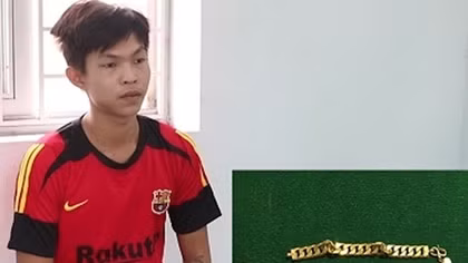 Cháu đến nhà chơi rồi trộm vàng của cô ruột