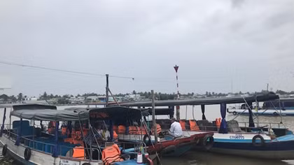 Cần Thơ quyết tâm dẹp nạn “cò” tàu, thuyền chèo kéo khách du lịch