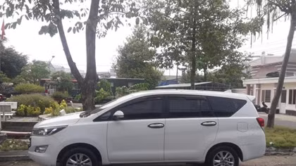 Thuê xe tự lái, tông nạn nhân nguy kịch rồi bỏ trốn