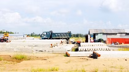 Lĩnh 9 tháng tù vì kéo sập nhà kho công trình
