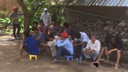 17 con bạc bị bắt quả tang trong trường gà trăm triệu