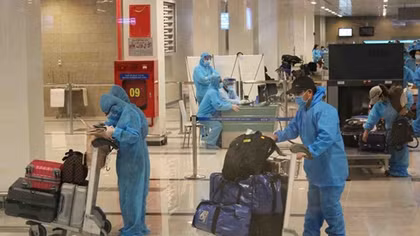 Cách ly hơn 300 công dân về từ Malaysia tại Vĩnh Long và Trà Vinh