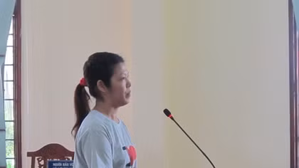 Giúp việc trộm 30 miếng vàng của chủ rồi tung tin trúng vé số