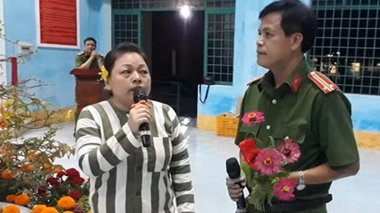 Náo nức giao lưu văn nghệ tối 30 Tết trong trại tạm giam
