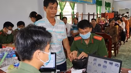 Công an Đồng Tháp đẩy nhanh tiến độ cấp gần 1 triệu thẻ CCCD