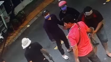 Hai kẻ cầm đầu vụ nổ súng, chém người ở tiệm cầm đồ ra đầu thú