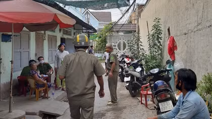 Tạm giữ cô gái liên quan đến án mạng trước phòng trọ