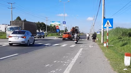 Vợ tử vong, chồng nhập viện sau va chạm xe máy