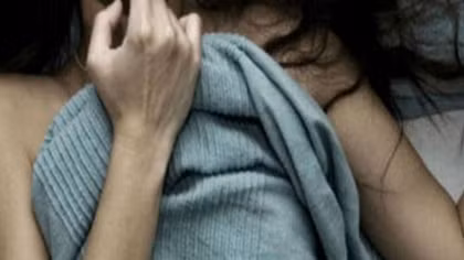 Nam thanh niên nhiều lần dụ dỗ “yêu” bé gái