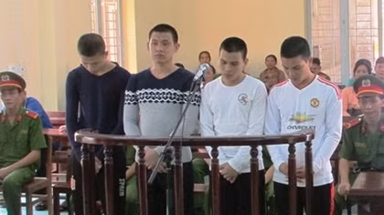 Thiếu nữ bị đám bạn nhậu hiếp dâm tập thể
