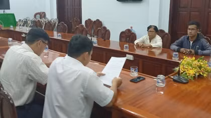Xử phạt người tung tin "gạo miễn phí là gạo giả"