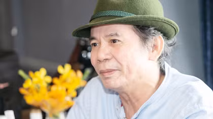 Ly kỳ một cuộc chữa bệnh bằng thơ