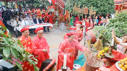 Châu Khê – Hàng Bạc ngược xuôi…