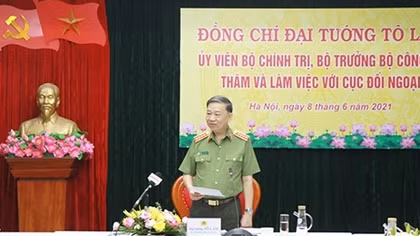 Tạo vành đai an ninh bảo vệ Tổ quốc từ sớm, từ xa
