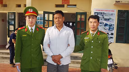 Bắt thêm đối tượng thu tiền bảo kê của lái xe ôm tại khu công nghiệp Yên Bình