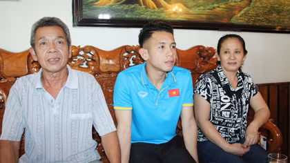 6 tuyển thủ U23 Việt Nam thi đấu giao hữu tại Bình Phước 