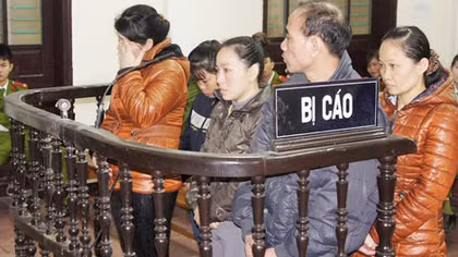 Nữ giáo viên mang án tử và câu chuyện làm thiện nguyện trong khu biệt giam