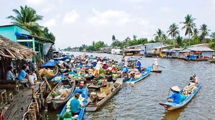 Tháng tư, ai về Miệt Thứ…