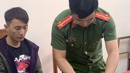 Đi tù về tội mua bán người, ra tù đi "buôn ma túy"