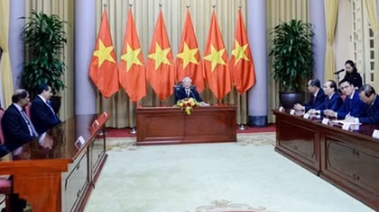 Tổng Bí thư, Chủ tịch nước Nguyễn Phú Trọng tiếp các Đại sứ trình Quốc thư