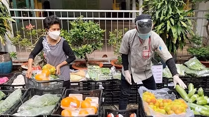 Phát triển hàng trăm điểm bán để người dân dễ mua hàng