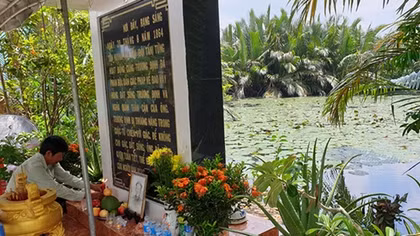 Sáng bừng “Đám lá tối trời”
