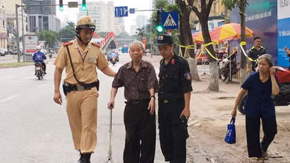 Xứng danh quả đấm thép