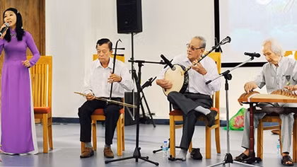 Đờn ca tài tử thời “”chạy show”