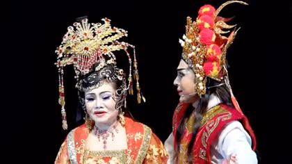 Đâu rồi sân khấu Tết xuân xưa…