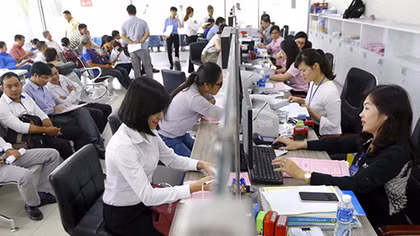 Tuyển thẳng người tốt nghiệp đại học loại giỏi vào làm công chức phường
