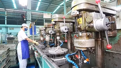 Giữa cơn bão đại dịch, “đại bàng” FDI vẫn mở rộng sản xuất ở Việt Nam