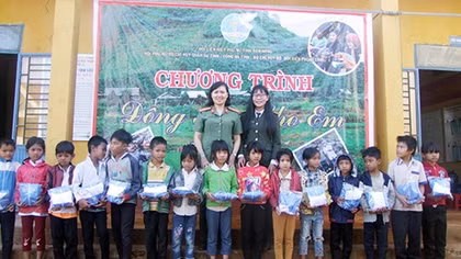 Phụ nữ Đắk Nông chung tay vì “Đông ấm cho em”