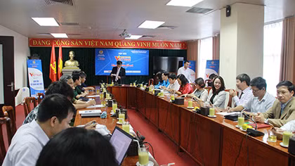 "Vinh quang Việt Nam" vinh danh 30 tập thể, cá nhân
