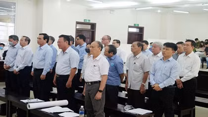 Nhiều bị cáo từ kêu oan lại xin giảm nhẹ hình phạt 