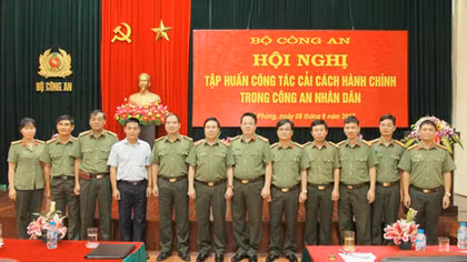 Tập huấn công tác cải cách hành chính trong CAND