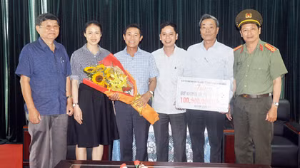 Đồng hành cùng công tác khuyến học, khuyến tài tại Quảng Nam