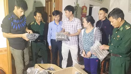 Bắt quả tang đối tượng buôn bán gần 300 kg thuốc nổ