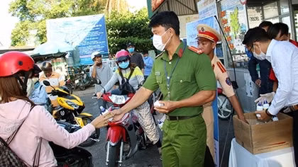 Công an các địa phương phía Nam nỗ lực phòng, chống dịch COVID-19