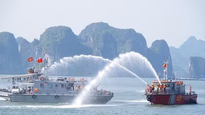 Chữa cháy trên biển chuyện ít được kể